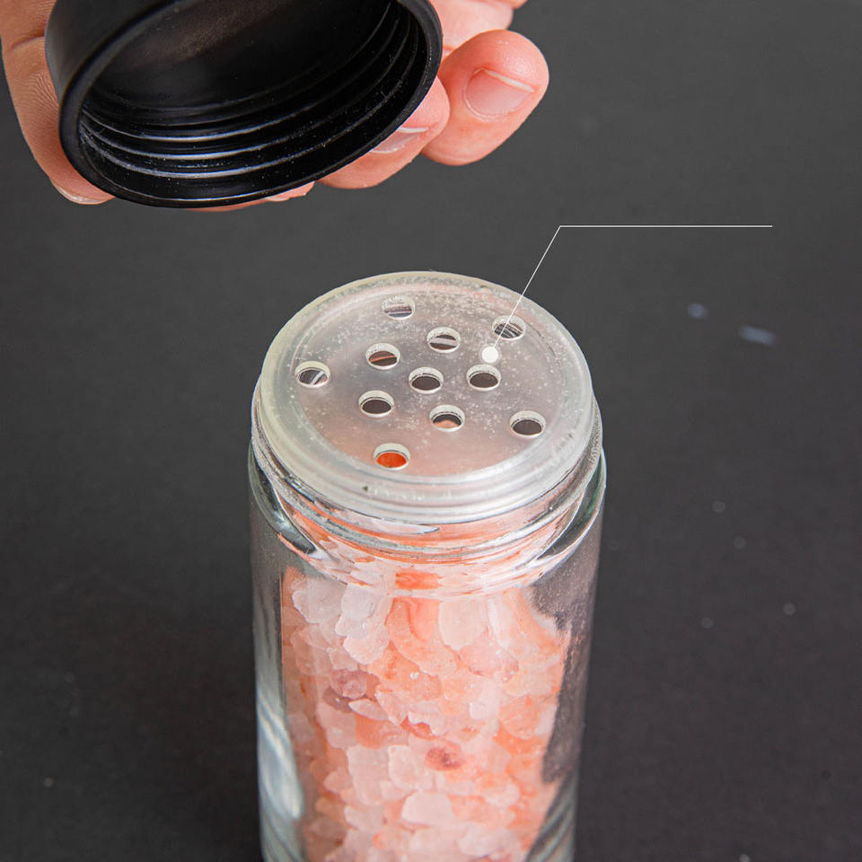 رف توابل دوار يتسع لـ 18 برطمان