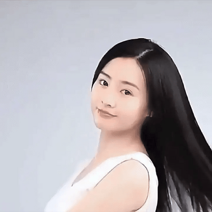 مجموعة إيلوه للعناية بالشعر المرطبة بزيت الأرغان